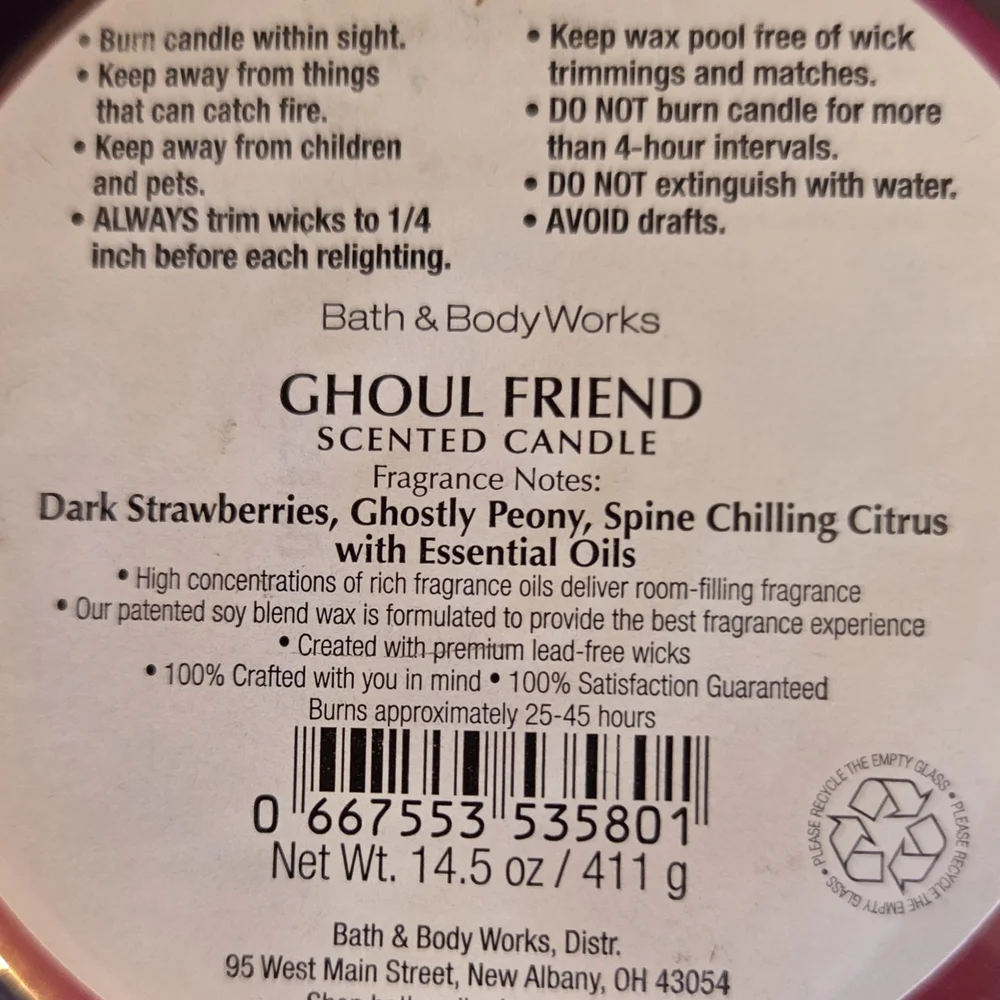 🔺️🆕️🔺️Bath & Body Works Ghoul Friend Scented Candle - Dark & Cream - Picture 4 of 4